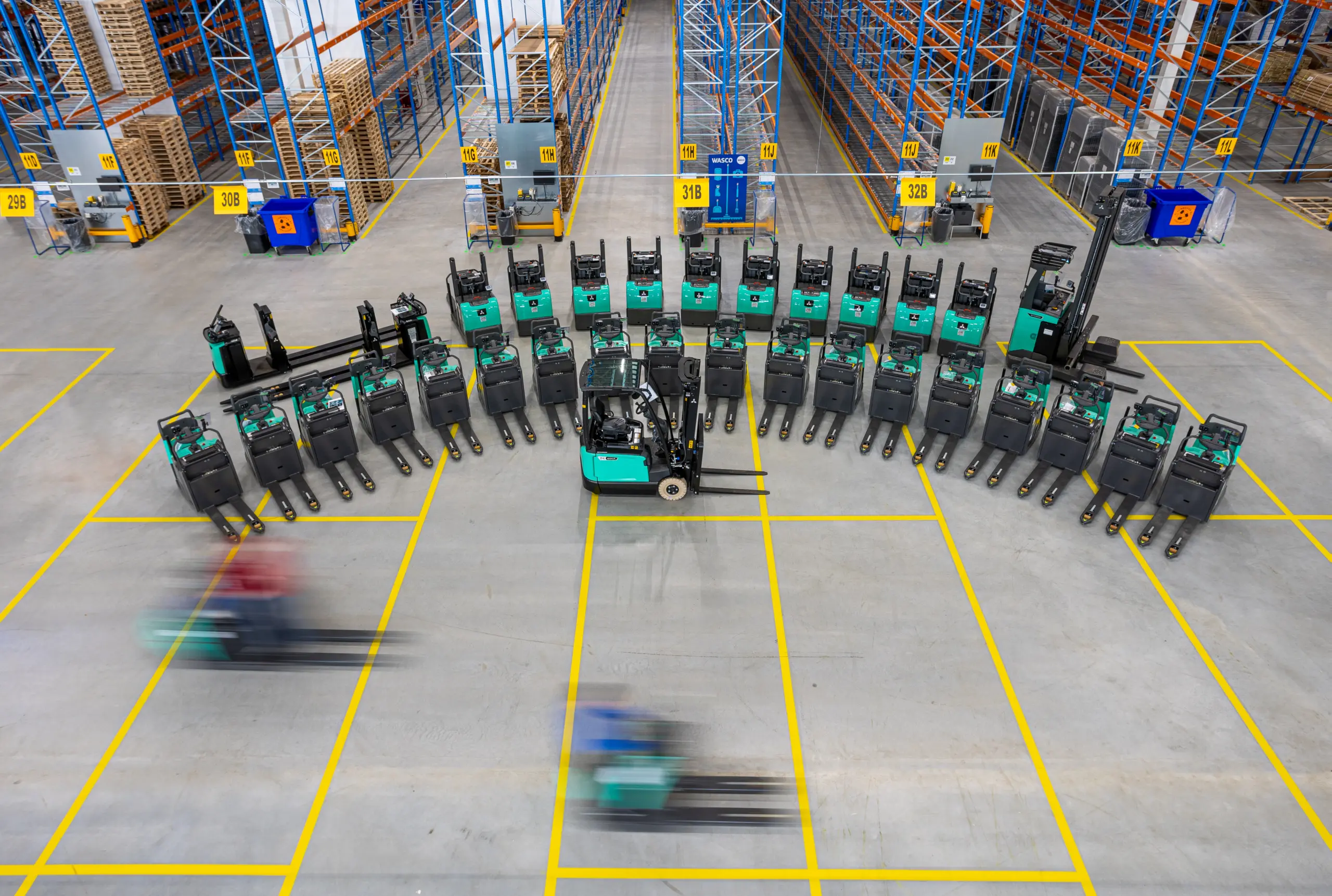 Trucks op een rij van Logisnext