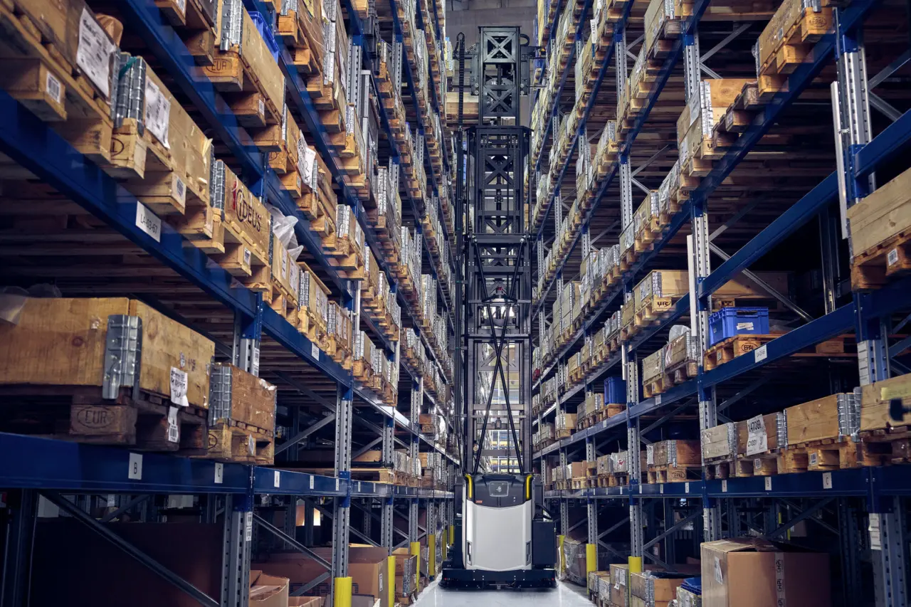 VNA Warehouse